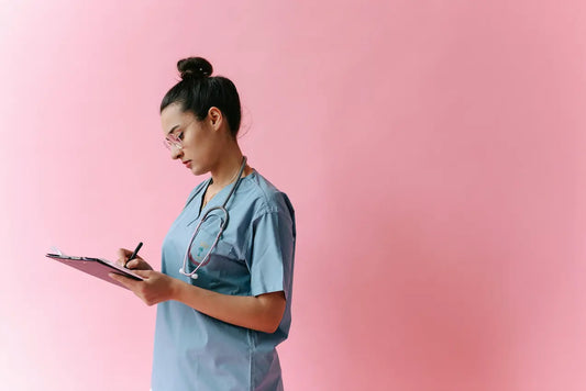 Nurse-s-Dress-Code-Dilemma-Personal-Scrubs-on-Duty Flash Uniforms